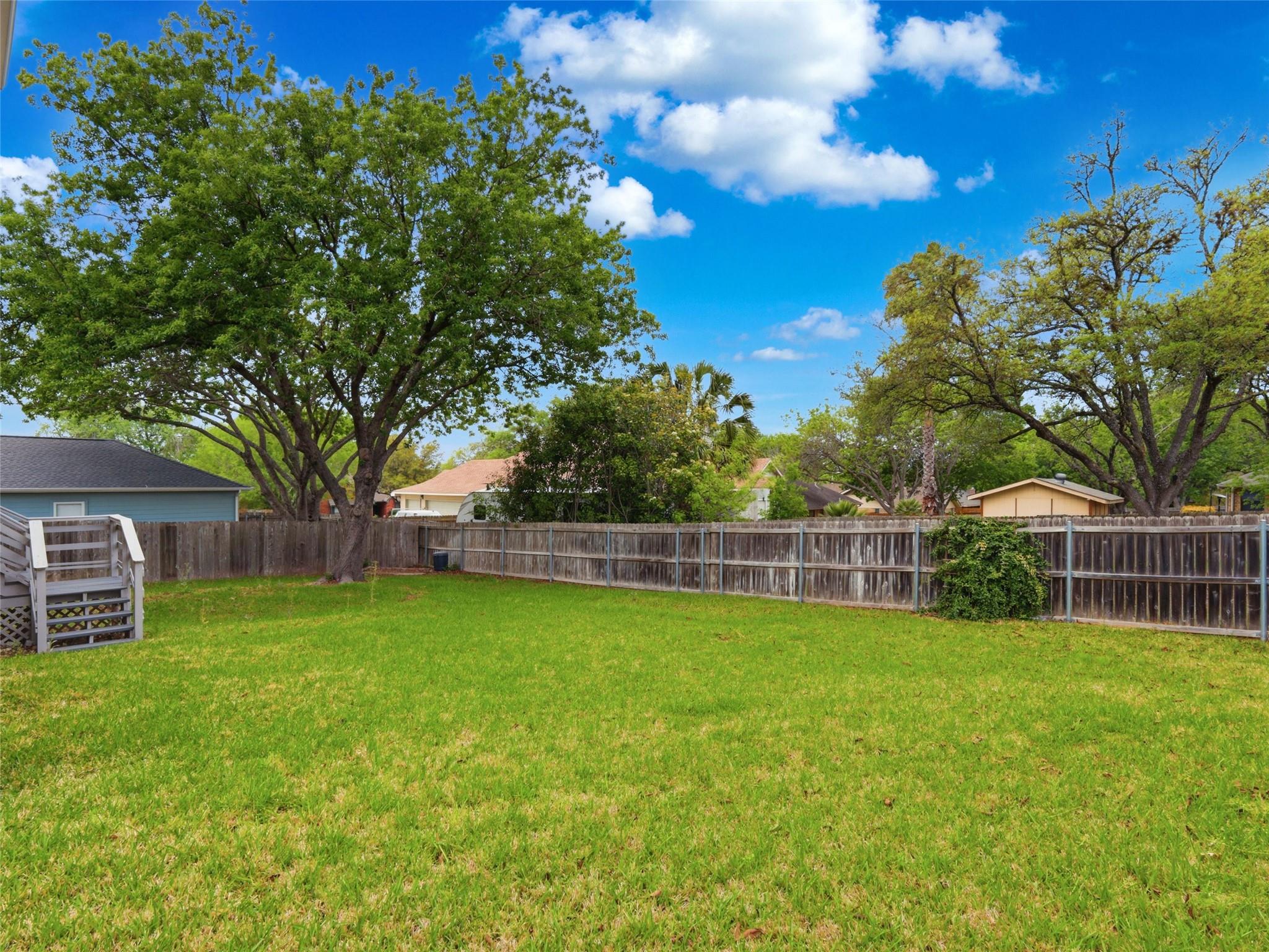 968 Queens Dr, New Braunfels, TX 78130