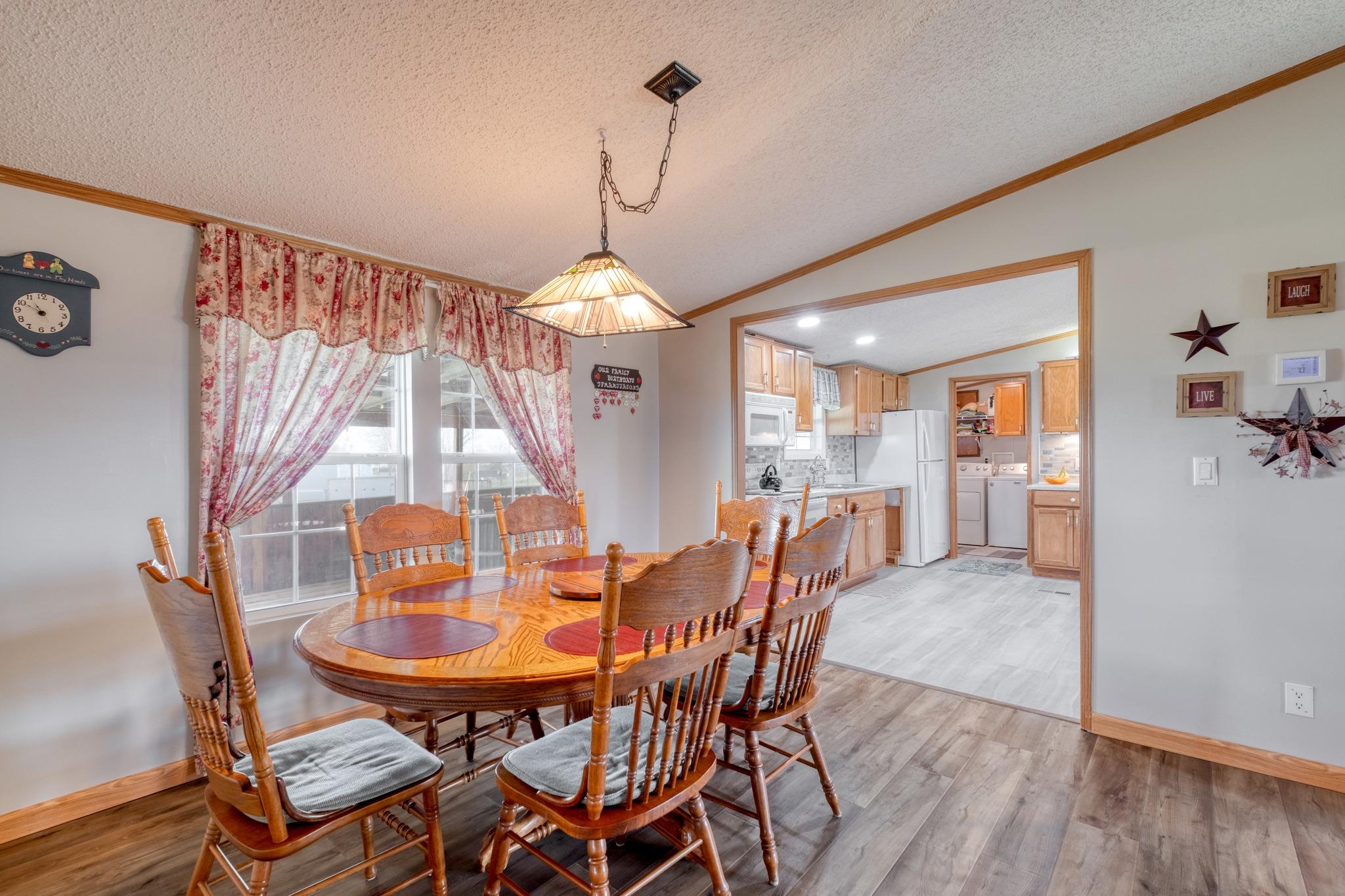 114 Thomas Park Dr, Hutto, TX 78634