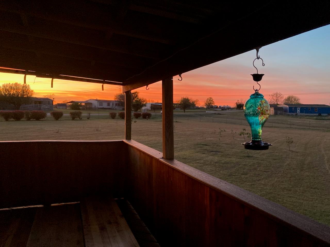 114 Thomas Park Dr, Hutto, TX 78634