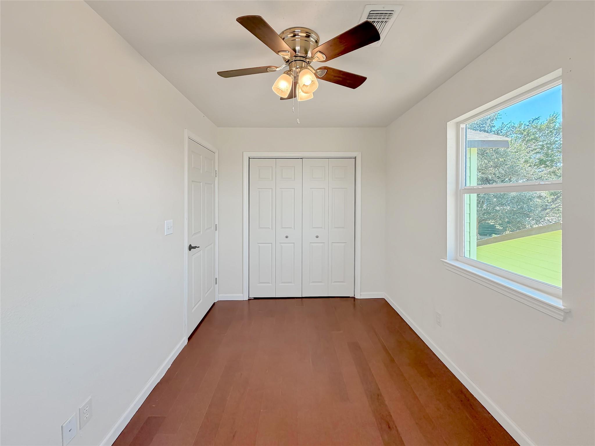 614 Red Oak Woods, Canyon Lake, TX 78133