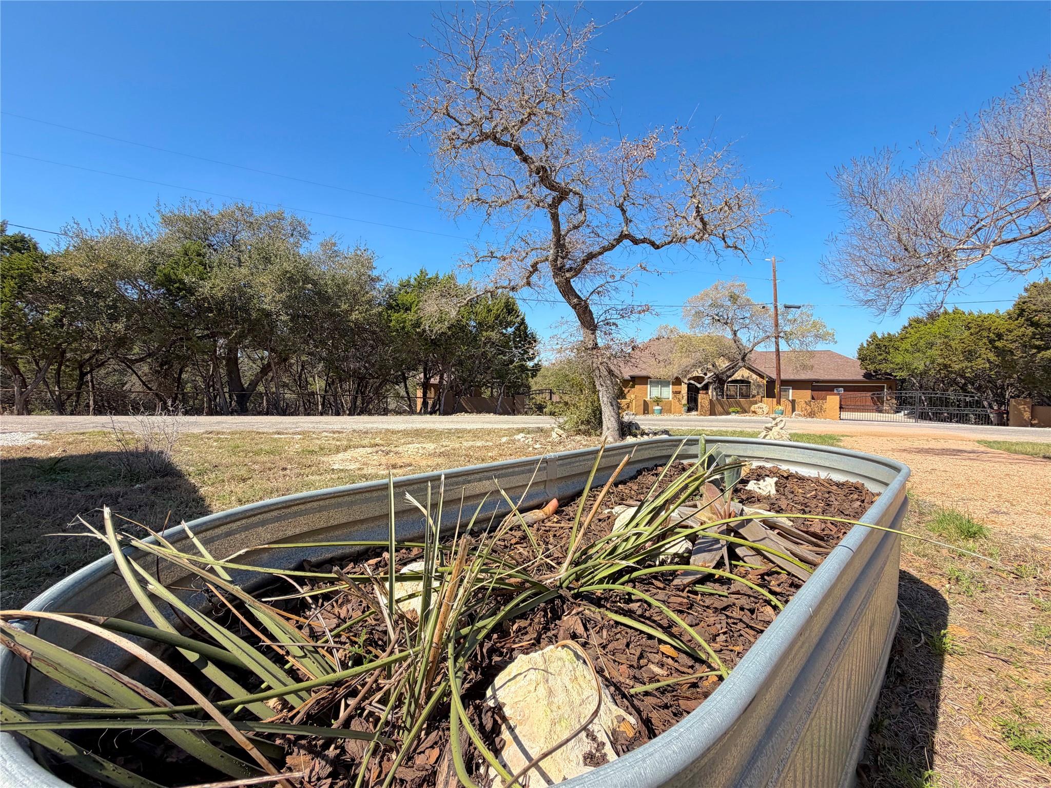614 Red Oak Woods, Canyon Lake, TX 78133