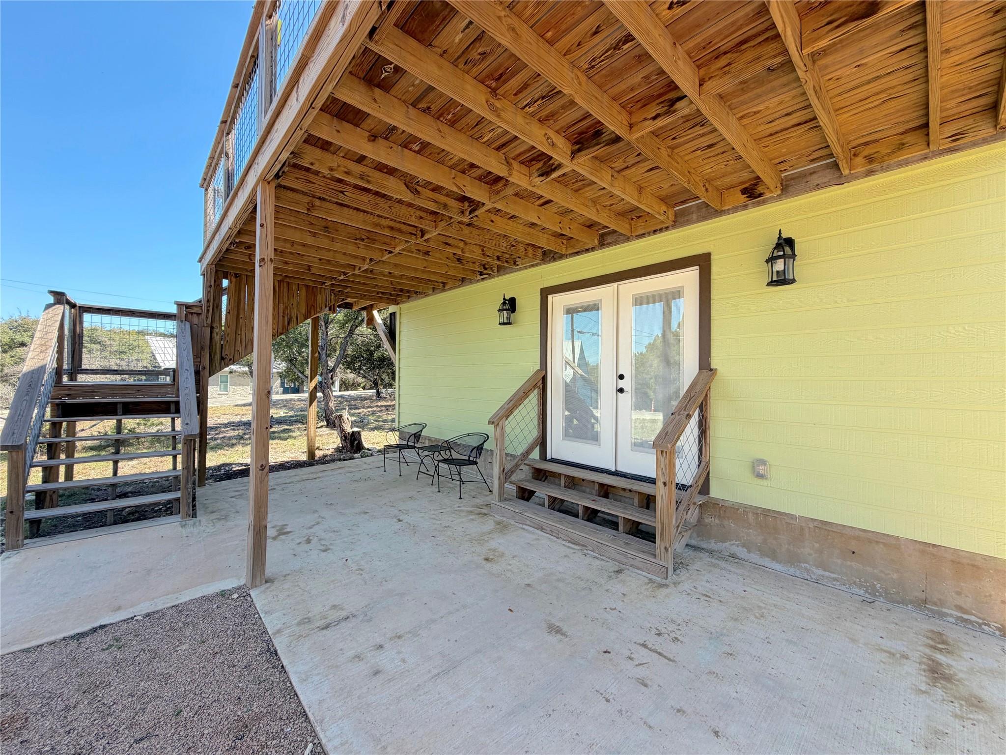 614 Red Oak Woods, Canyon Lake, TX 78133