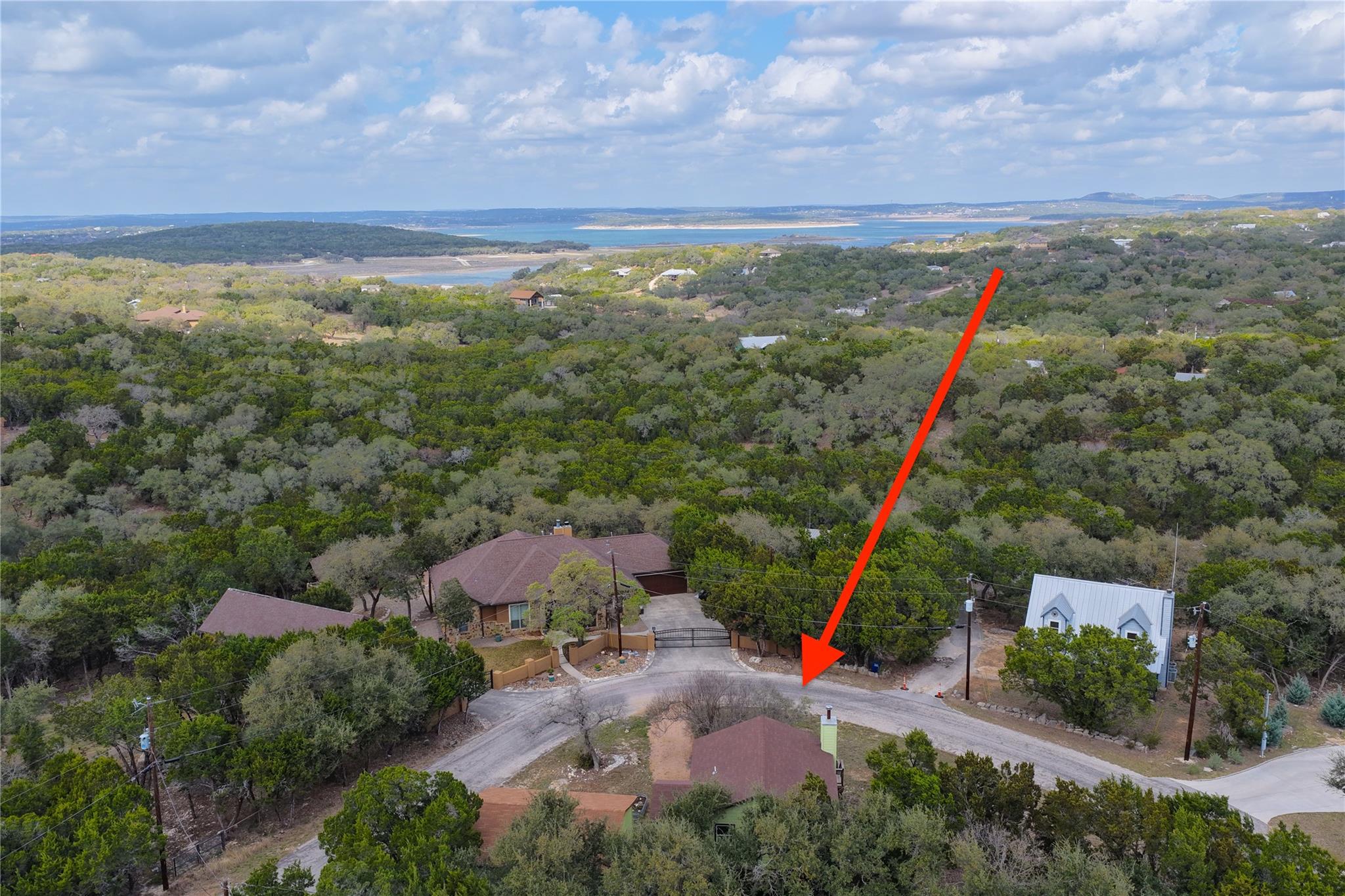 614 Red Oak Woods, Canyon Lake, TX 78133