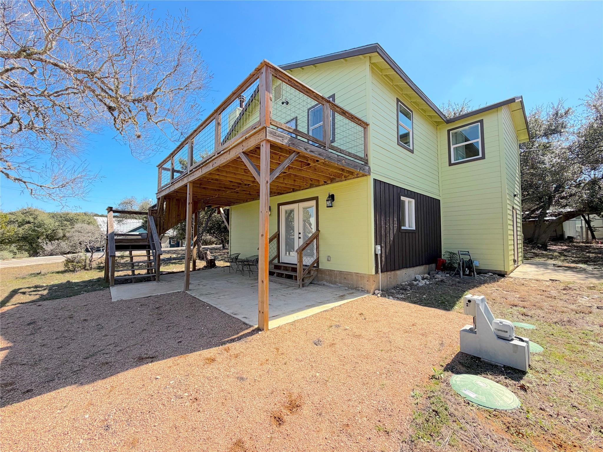 614 Red Oak Woods, Canyon Lake, TX 78133