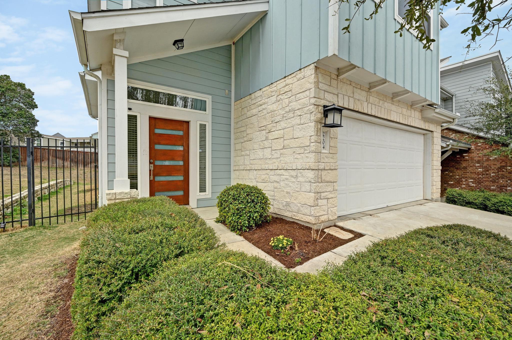 2204 THESEUS Pass, Austin, TX 78741