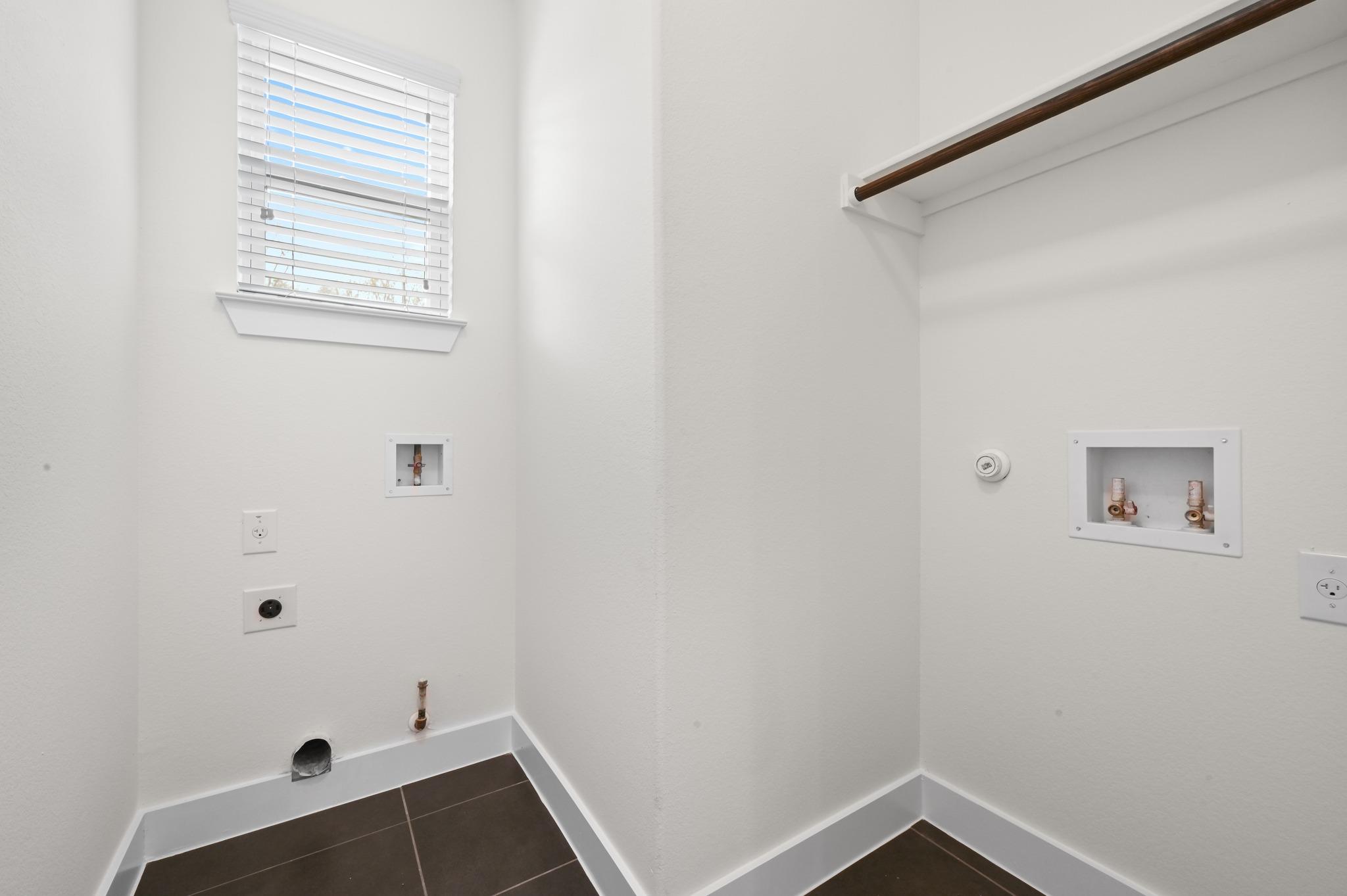 2204 THESEUS Pass, Austin, TX 78741