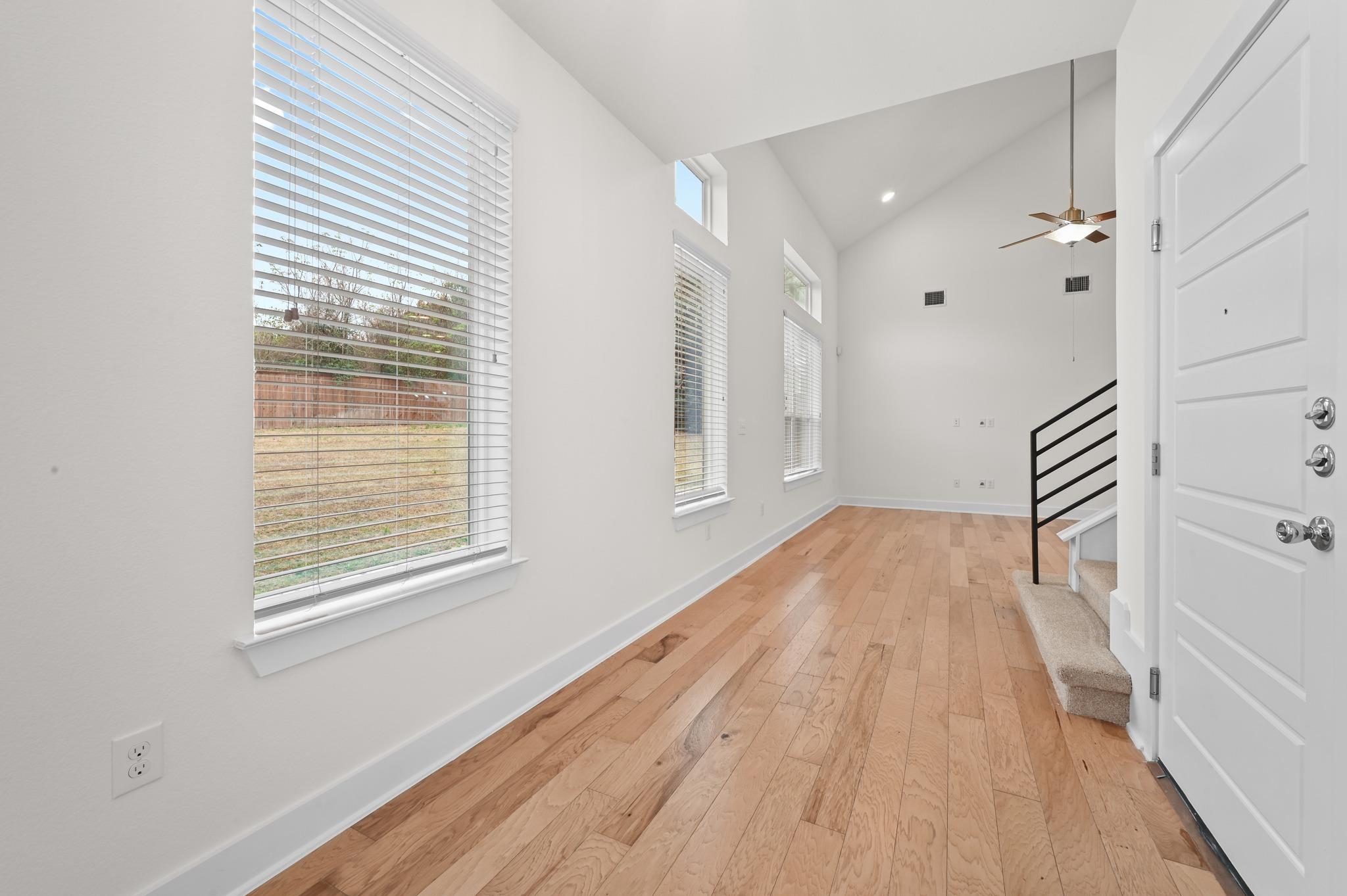 2204 THESEUS Pass, Austin, TX 78741