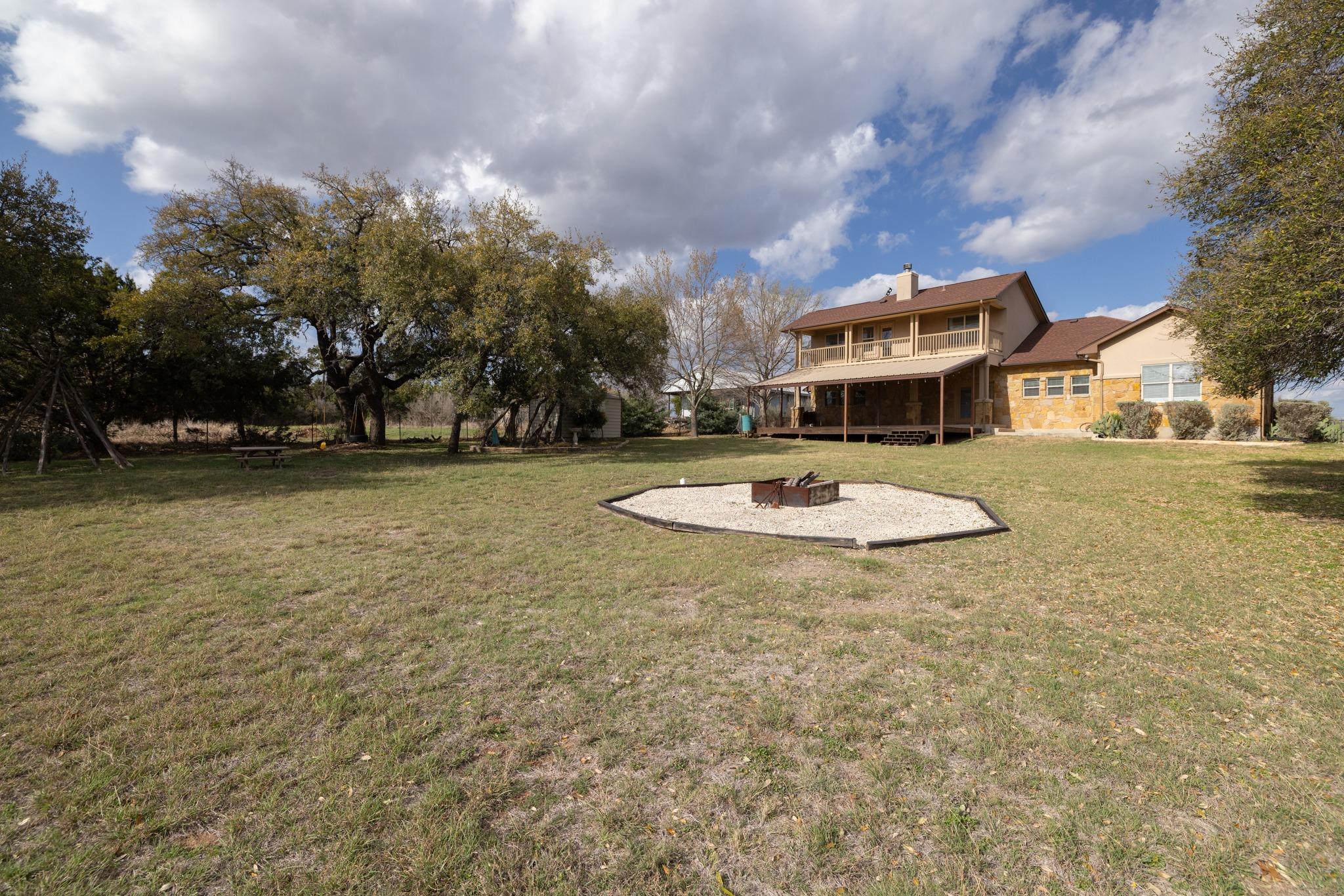 204 Skyline Rd, Georgetown, TX 78628