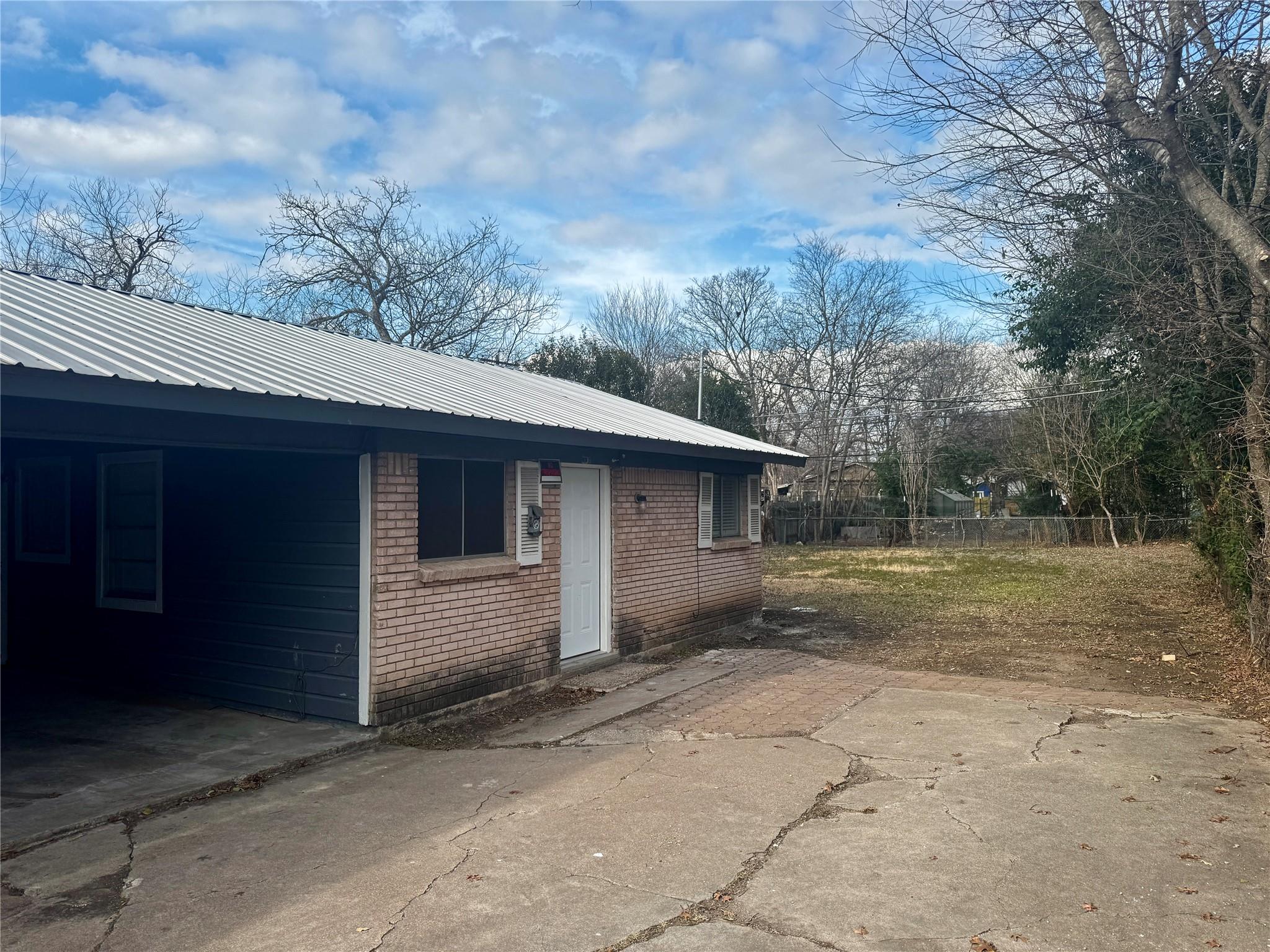 202 W North Loop Blvd # B, Austin, TX 78751