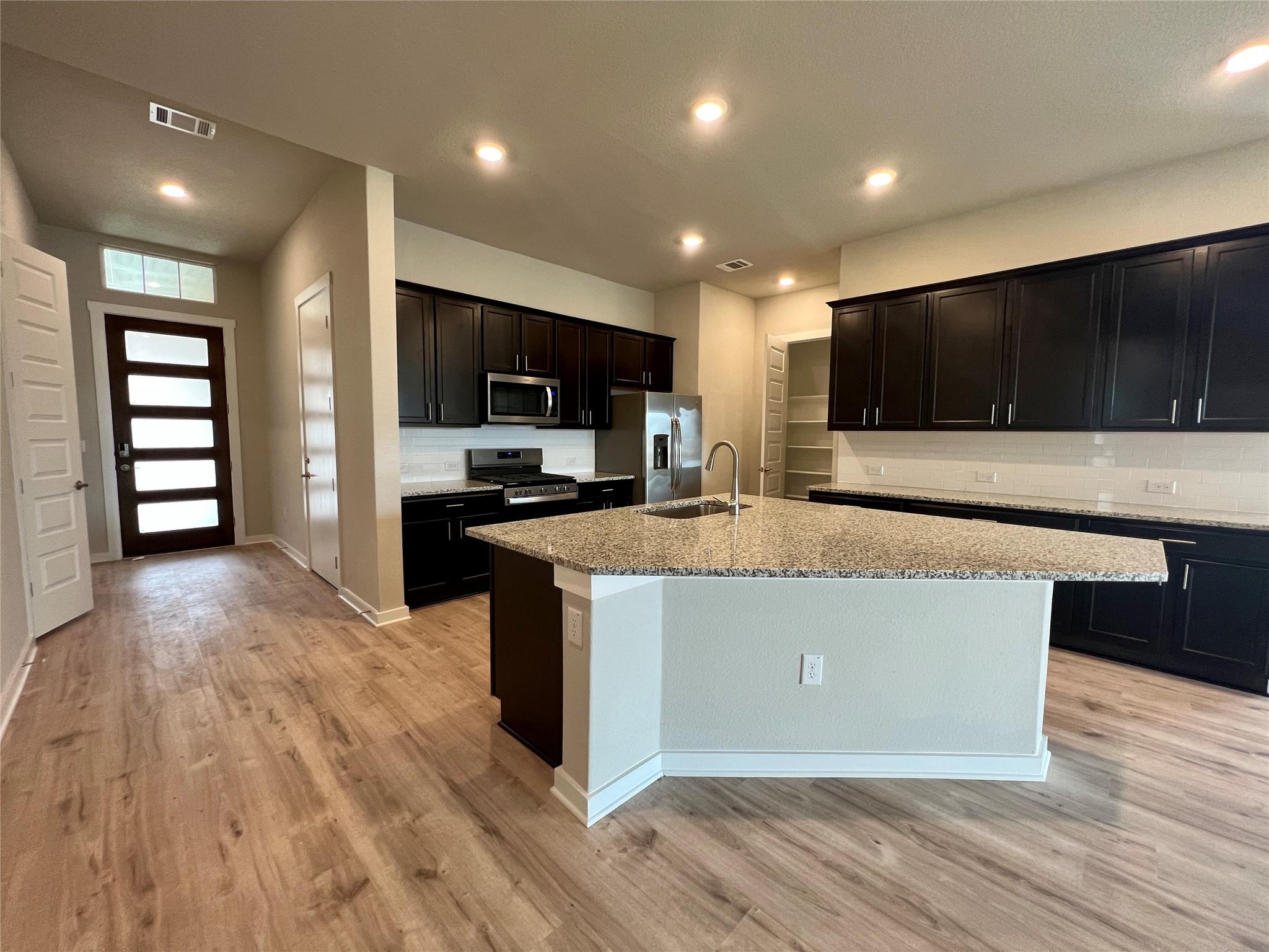 2308 Bear Cub Bnd, Leander, TX 78641