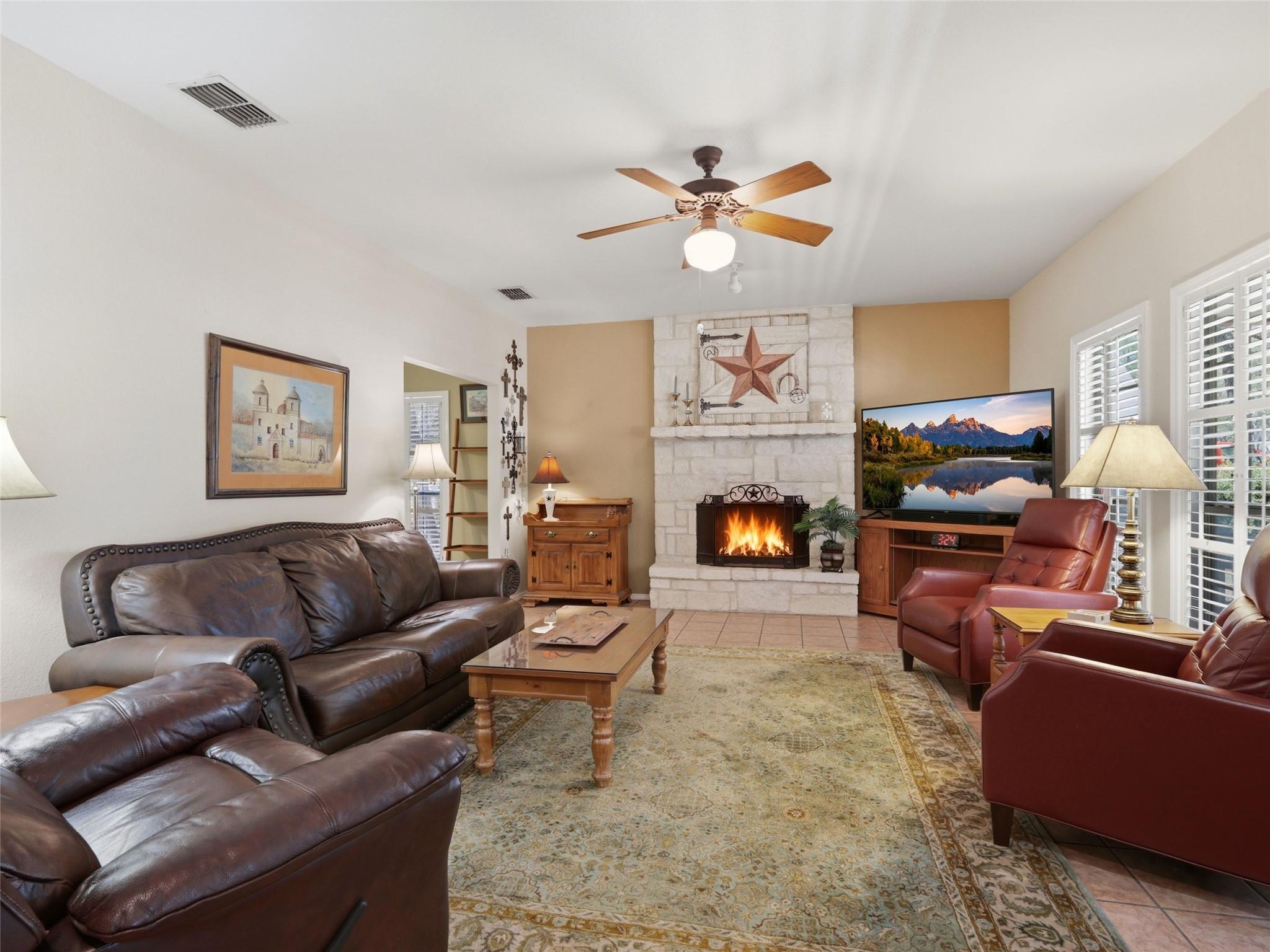 349 Apex Ave, New Braunfels, TX 78132