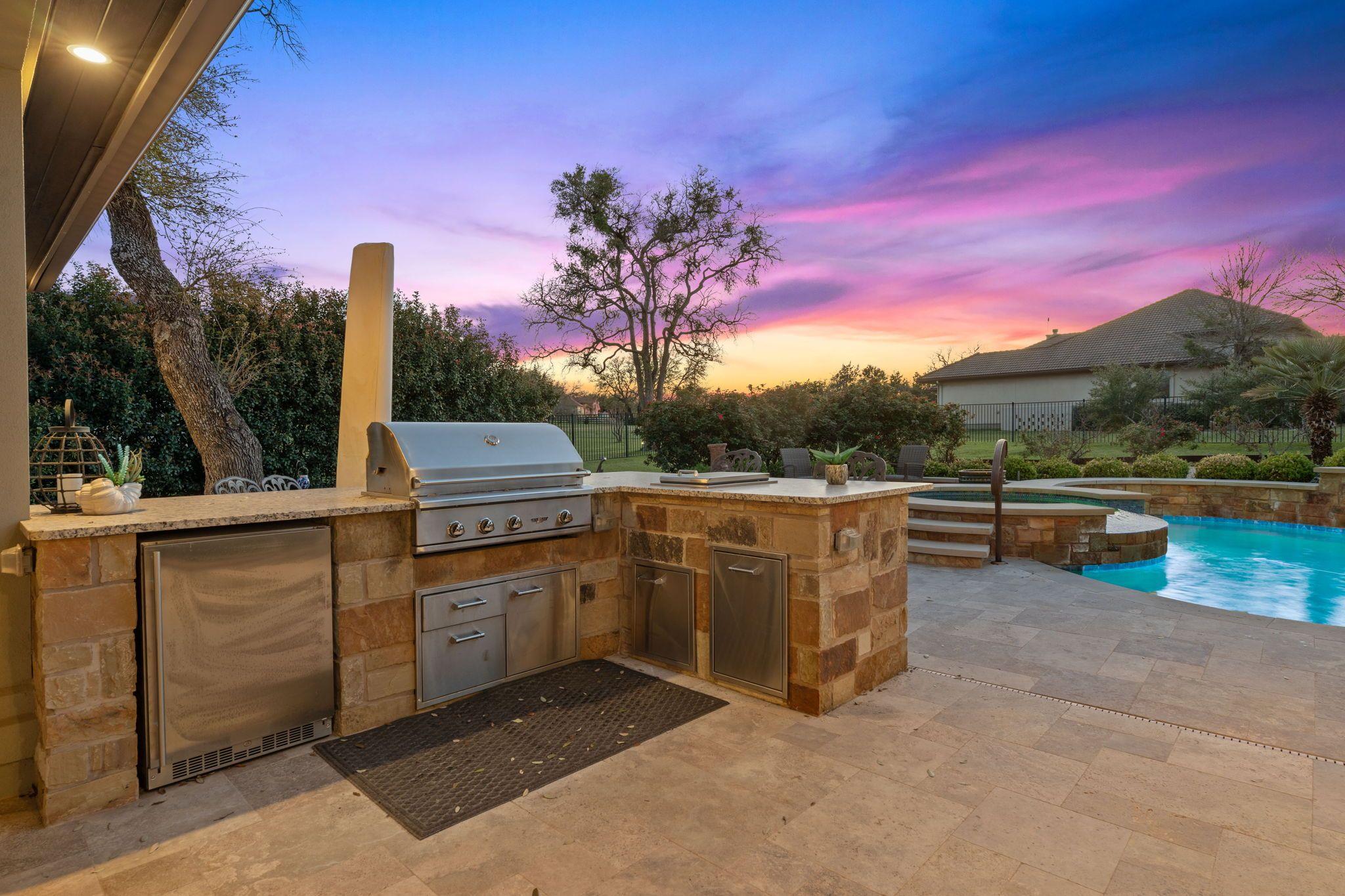 27435 Waterfall Hill Pkwy, Spicewood, TX 78669