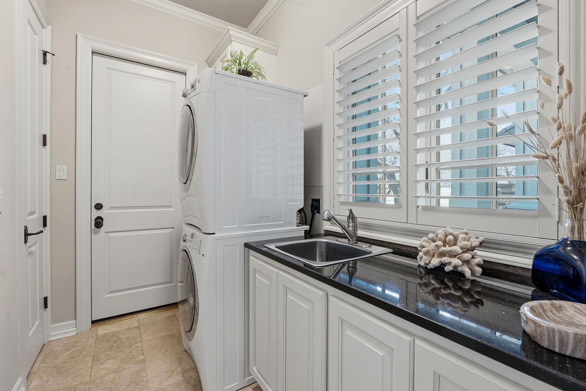 27435 Waterfall Hill Pkwy, Spicewood, TX 78669