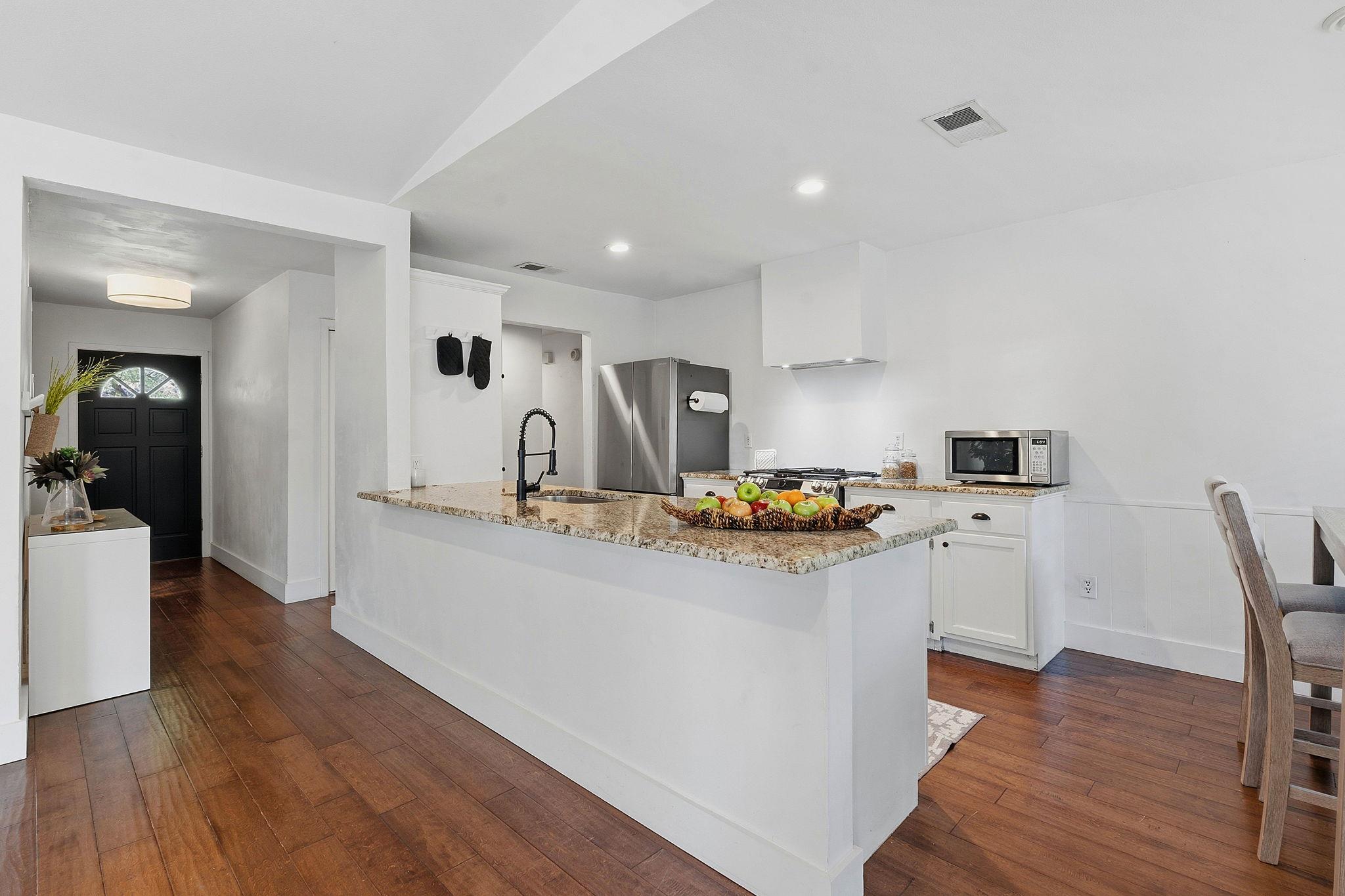 4705 Fieldstone Dr, Austin, TX 78735