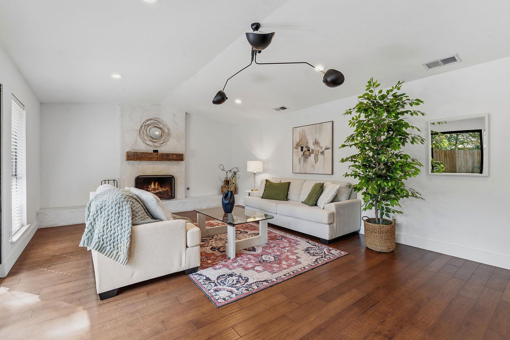 4705 Fieldstone Dr, Austin, TX 78735