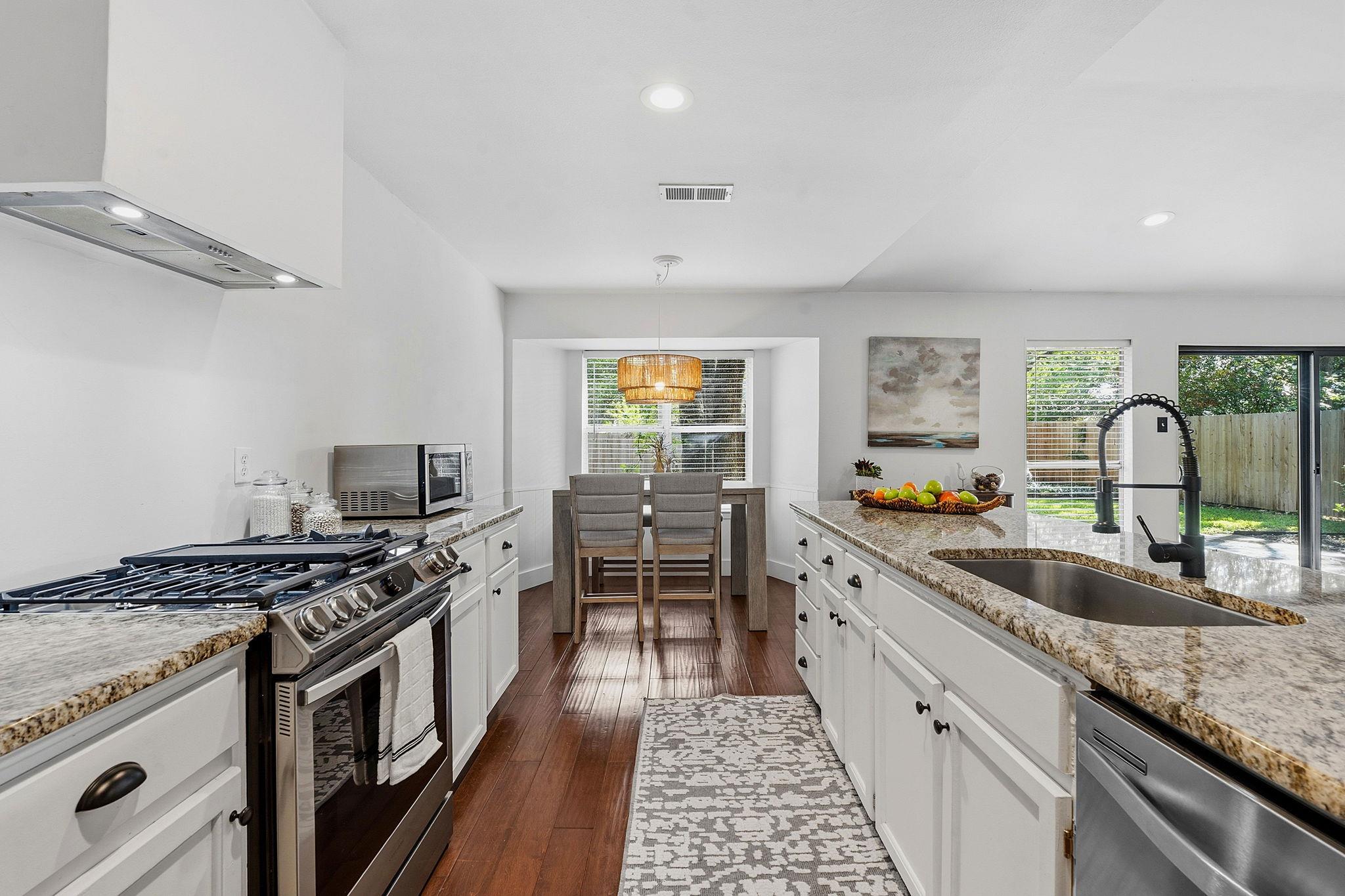 4705 Fieldstone Dr, Austin, TX 78735