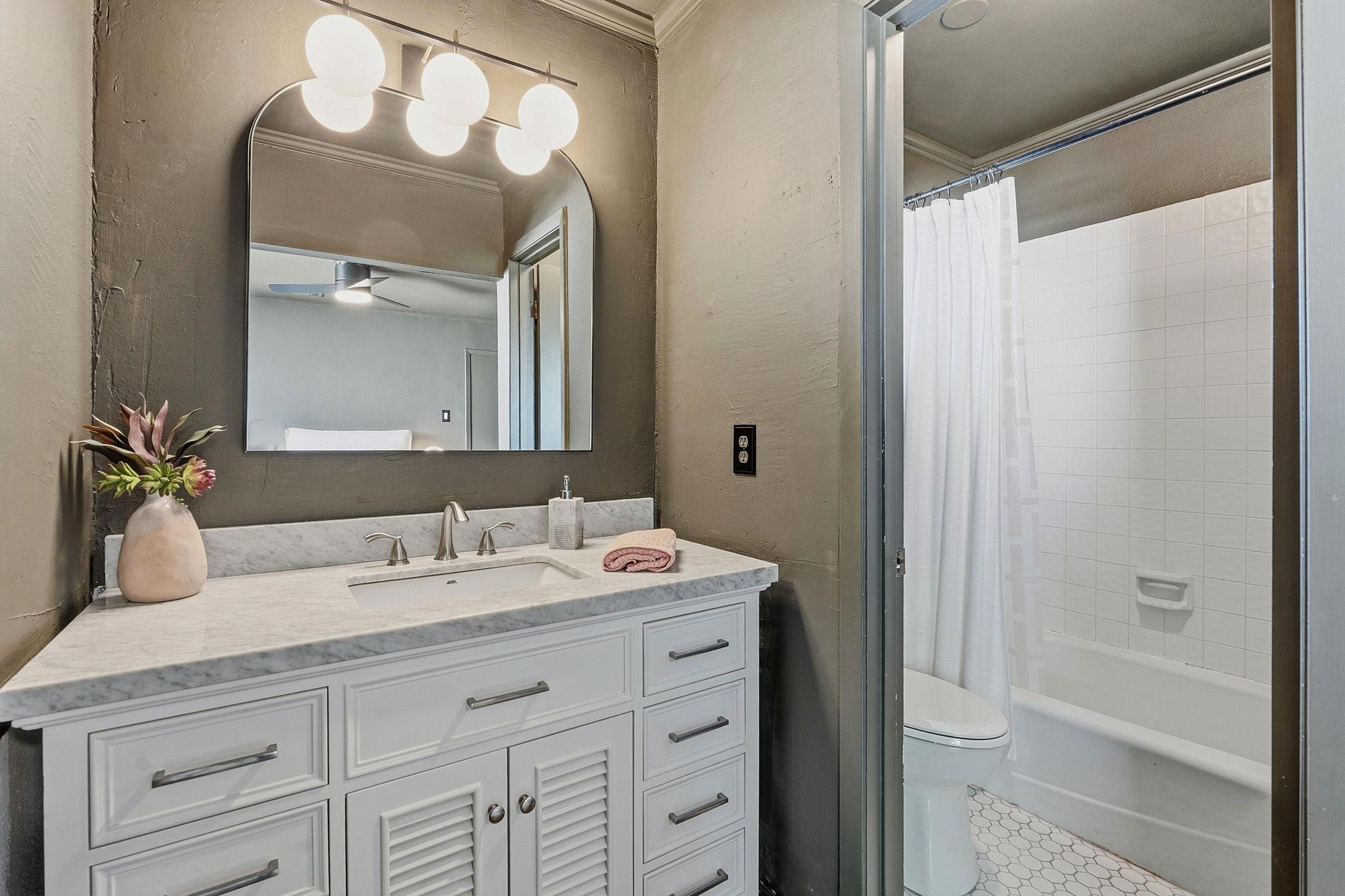 4705 Fieldstone Dr, Austin, TX 78735