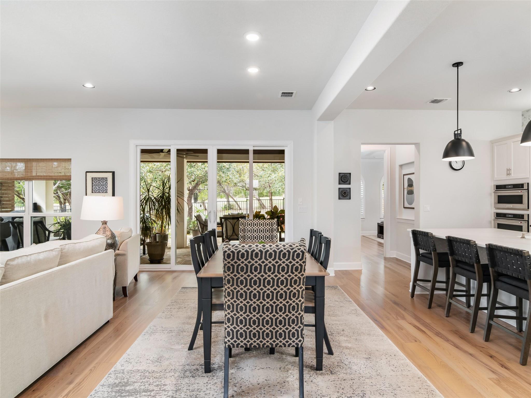 129 Balancing Laurel Dr, San Marcos, TX 78666