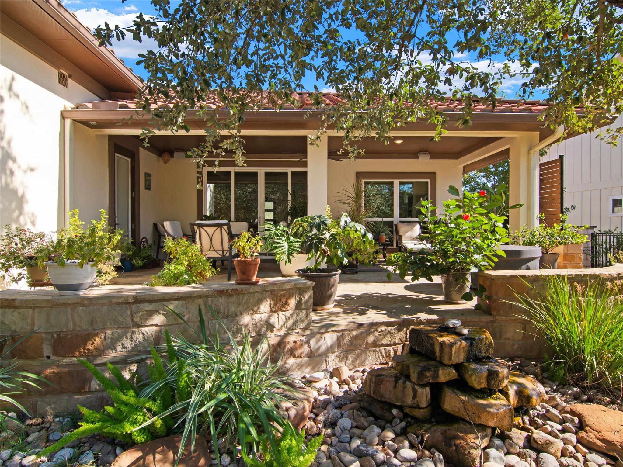 129 Balancing Laurel Dr, San Marcos, TX 78666