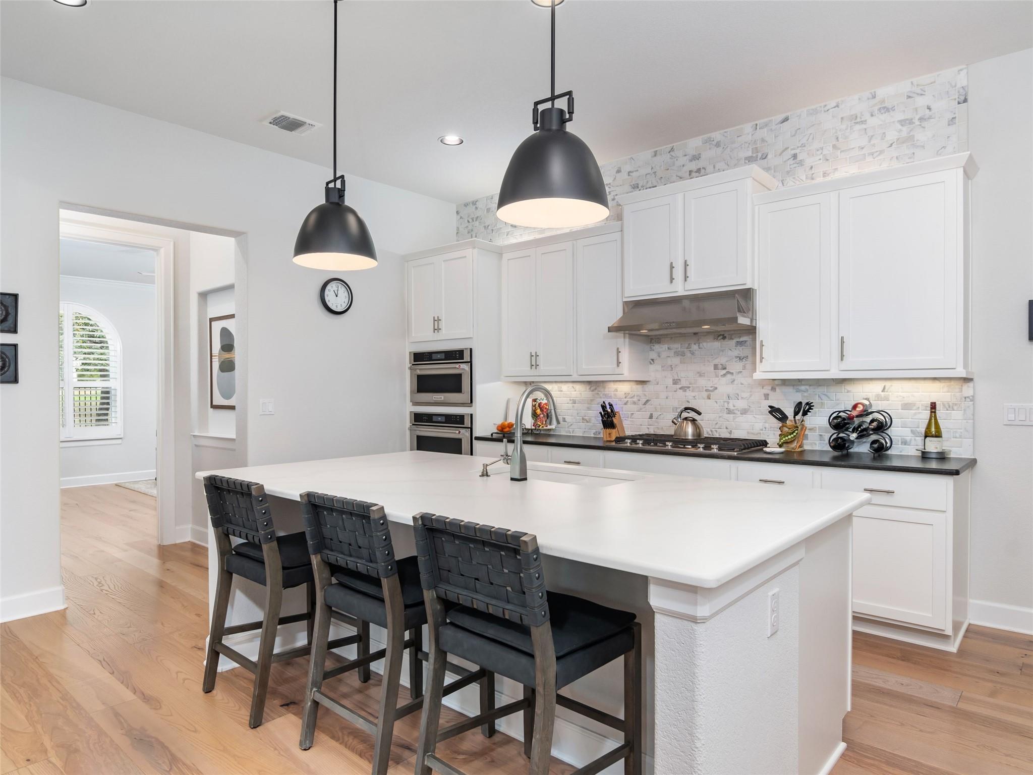 129 Balancing Laurel Dr, San Marcos, TX 78666