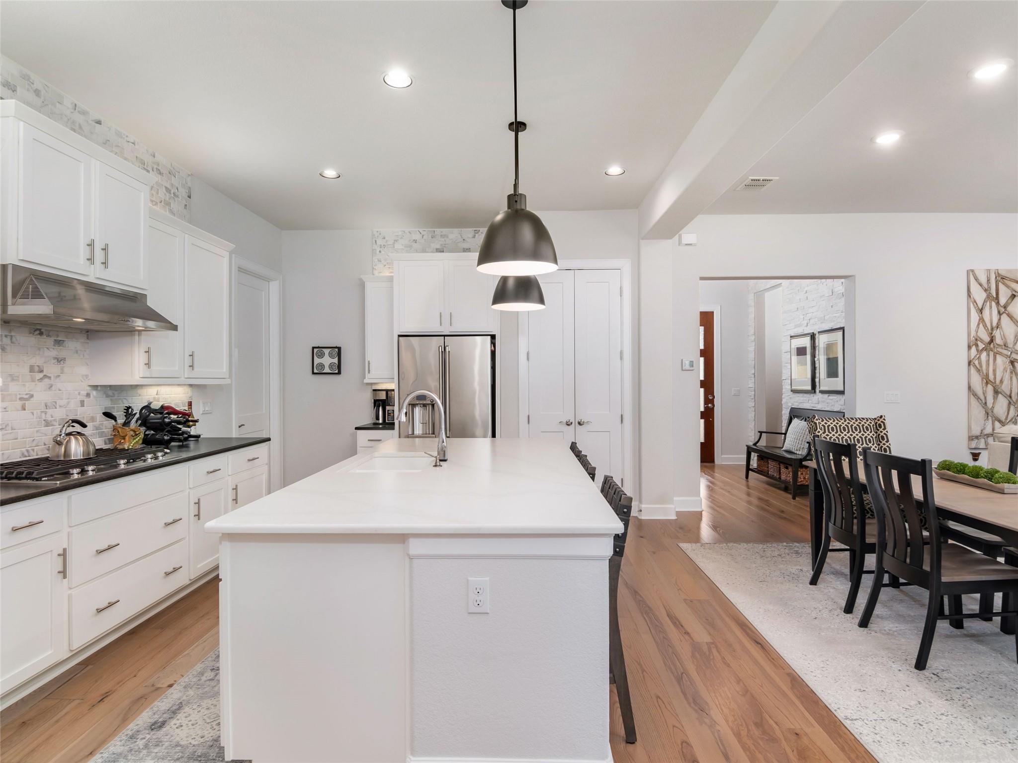 129 Balancing Laurel Dr, San Marcos, TX 78666