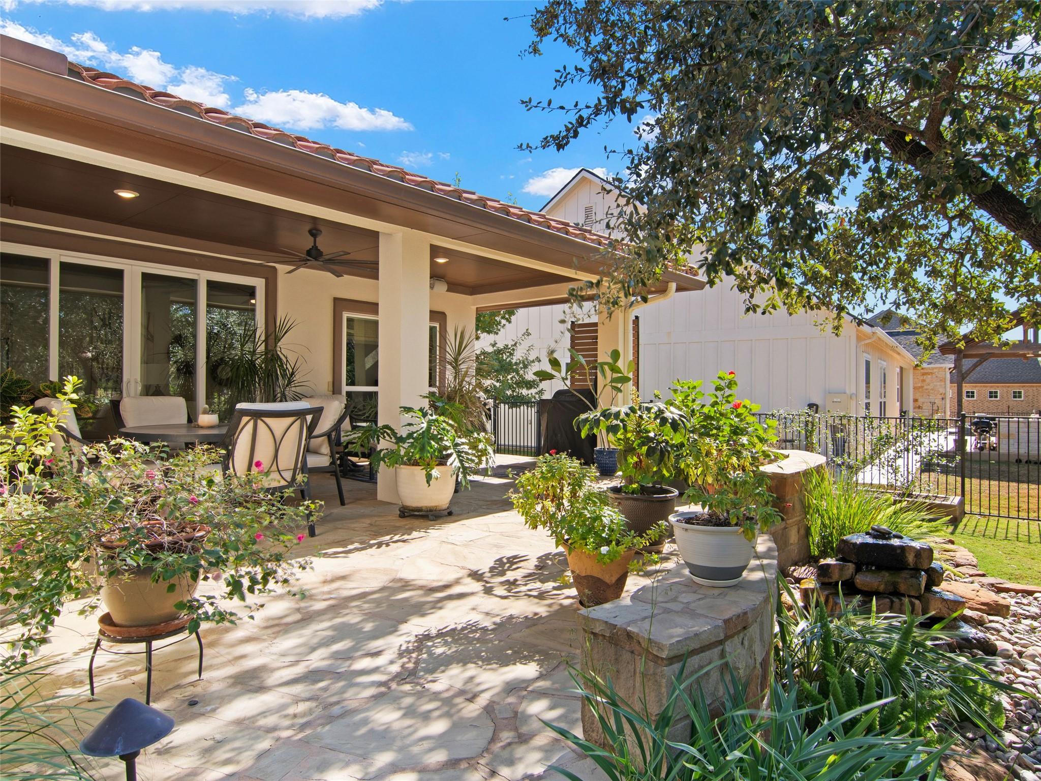 129 Balancing Laurel Dr, San Marcos, TX 78666