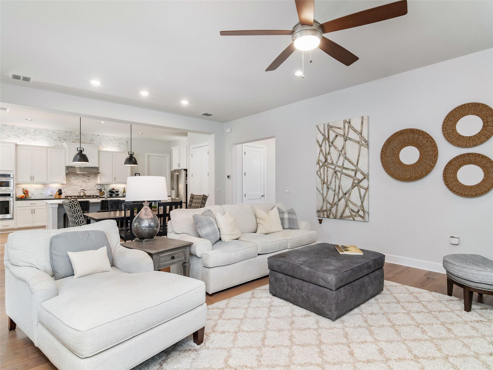 129 Balancing Laurel Dr, San Marcos, TX 78666