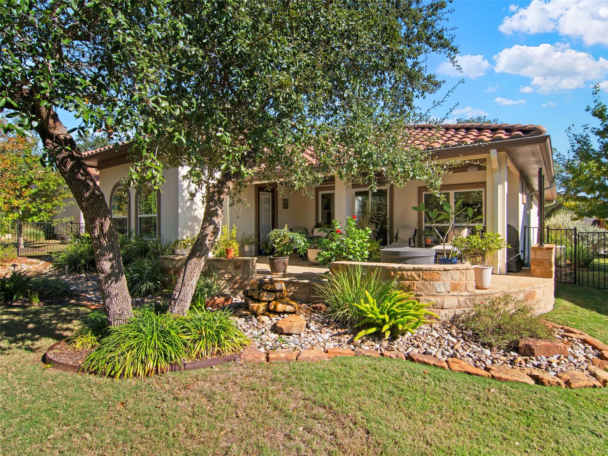129 Balancing Laurel Dr, San Marcos, TX 78666