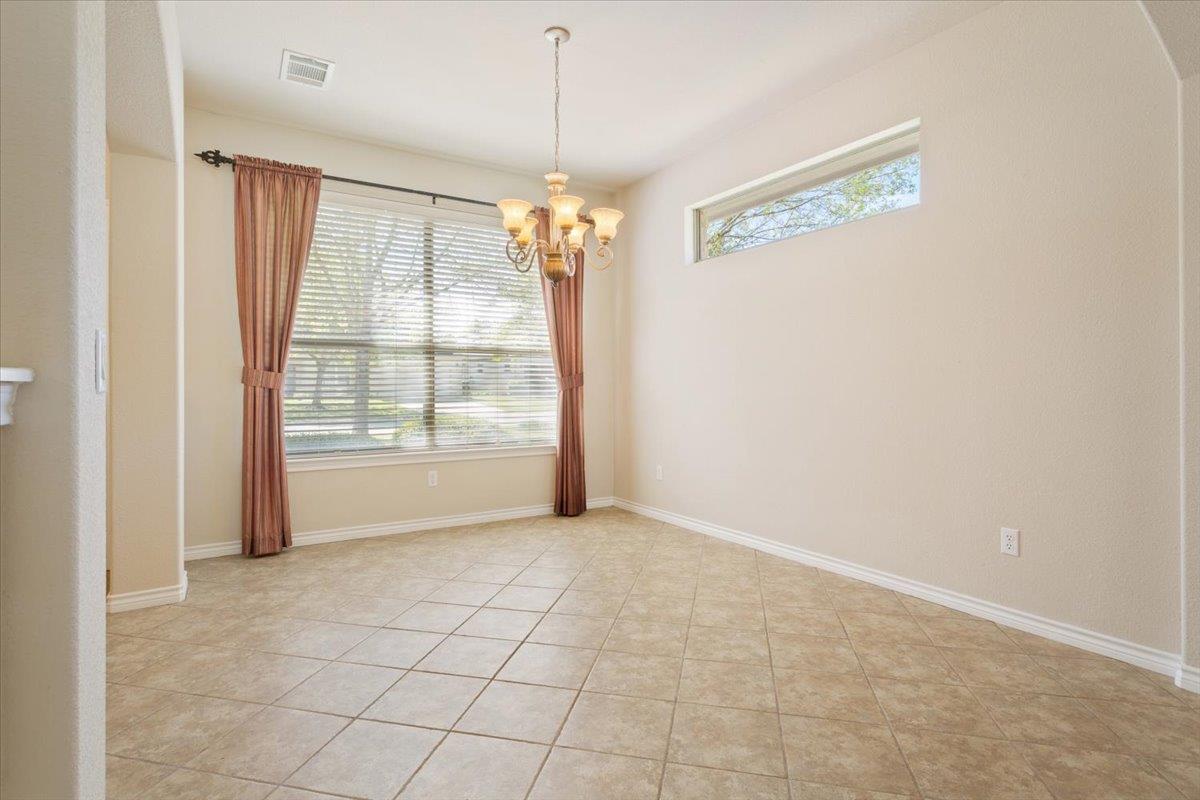 909 Big Thicket St, Georgetown, TX 78633