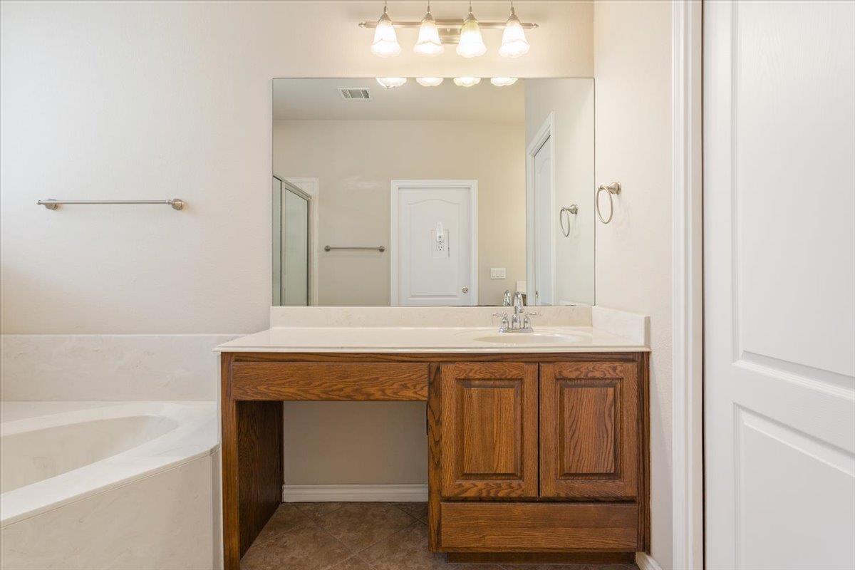 909 Big Thicket St, Georgetown, TX 78633