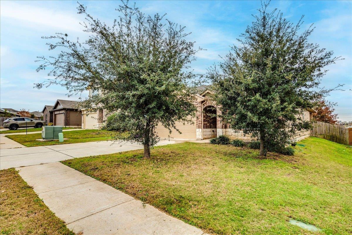 7013 Loretta White Lane, Austin, TX 78744