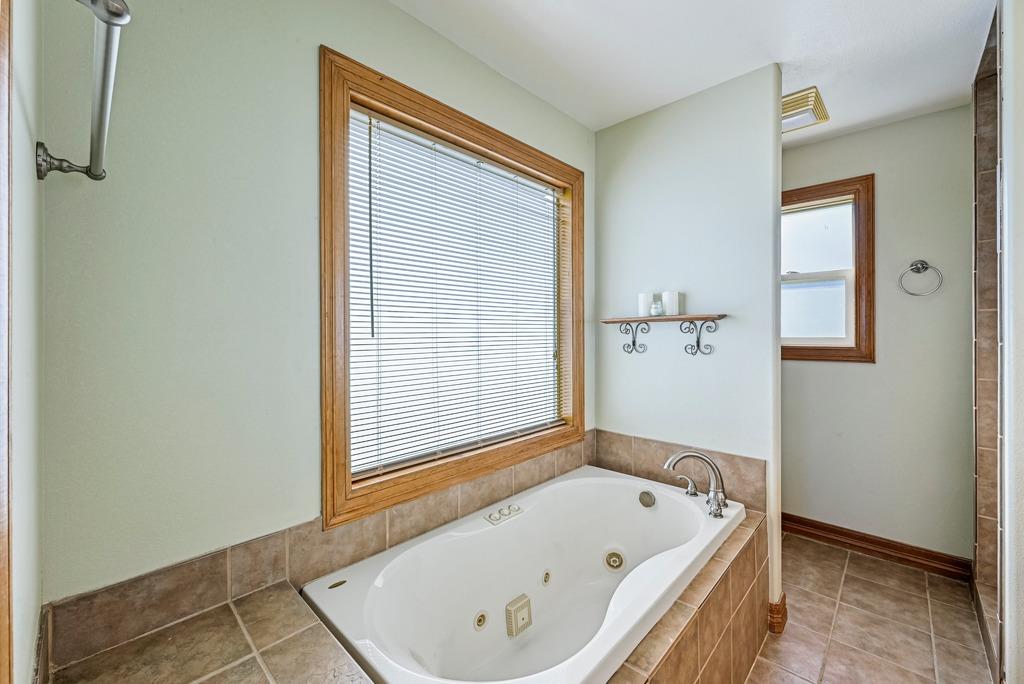 2900 Hi Mesa, Horseshoe Bay, TX 78657