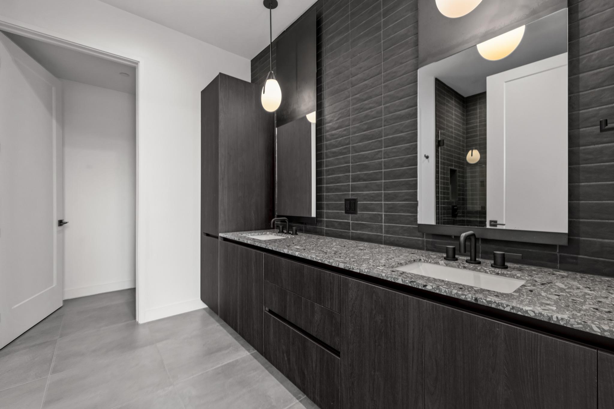 84 East Ave # 4005, Austin, TX 78701