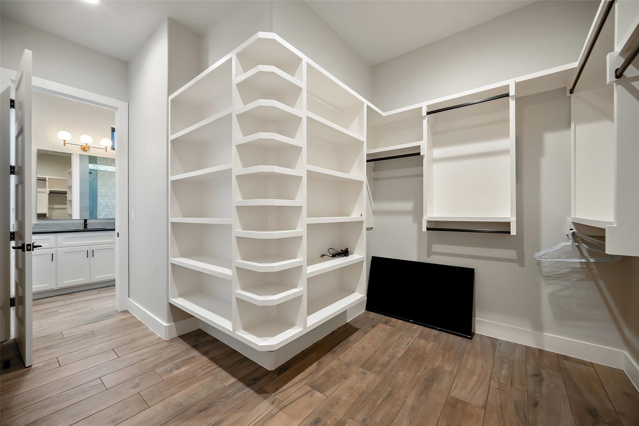 2508 Diagonal Dr, Horseshoe Bay, TX 78657