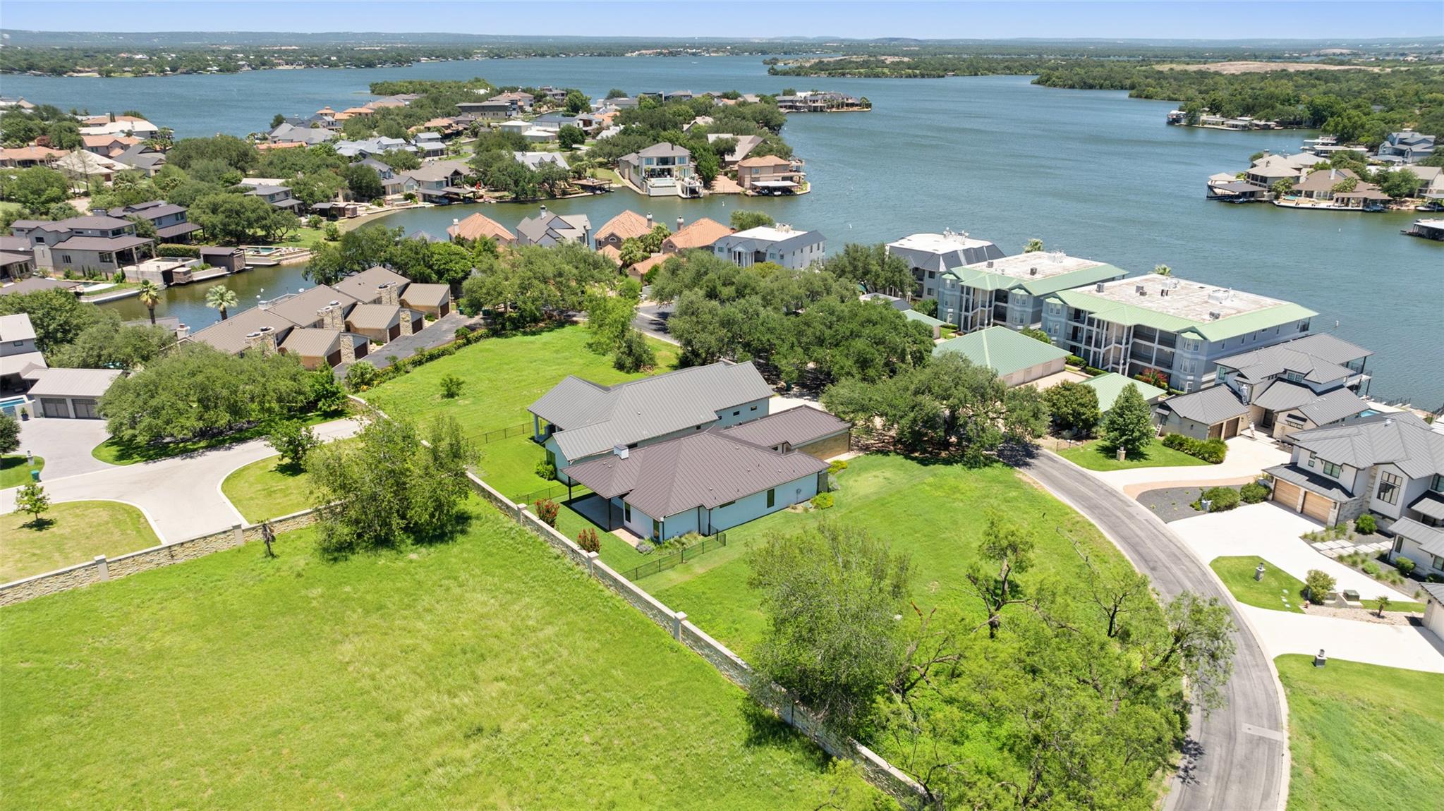 2508 Diagonal Dr, Horseshoe Bay, TX 78657