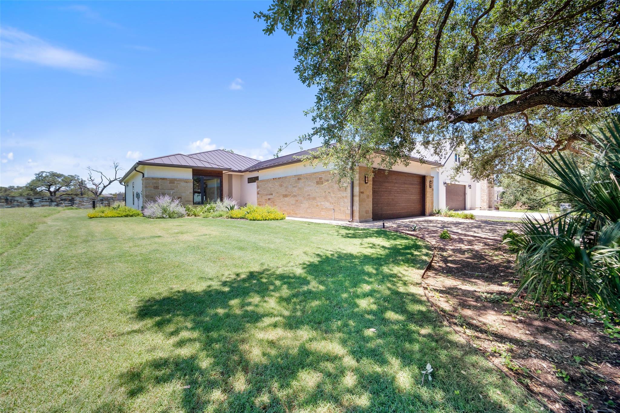 2508 Diagonal Dr, Horseshoe Bay, TX 78657