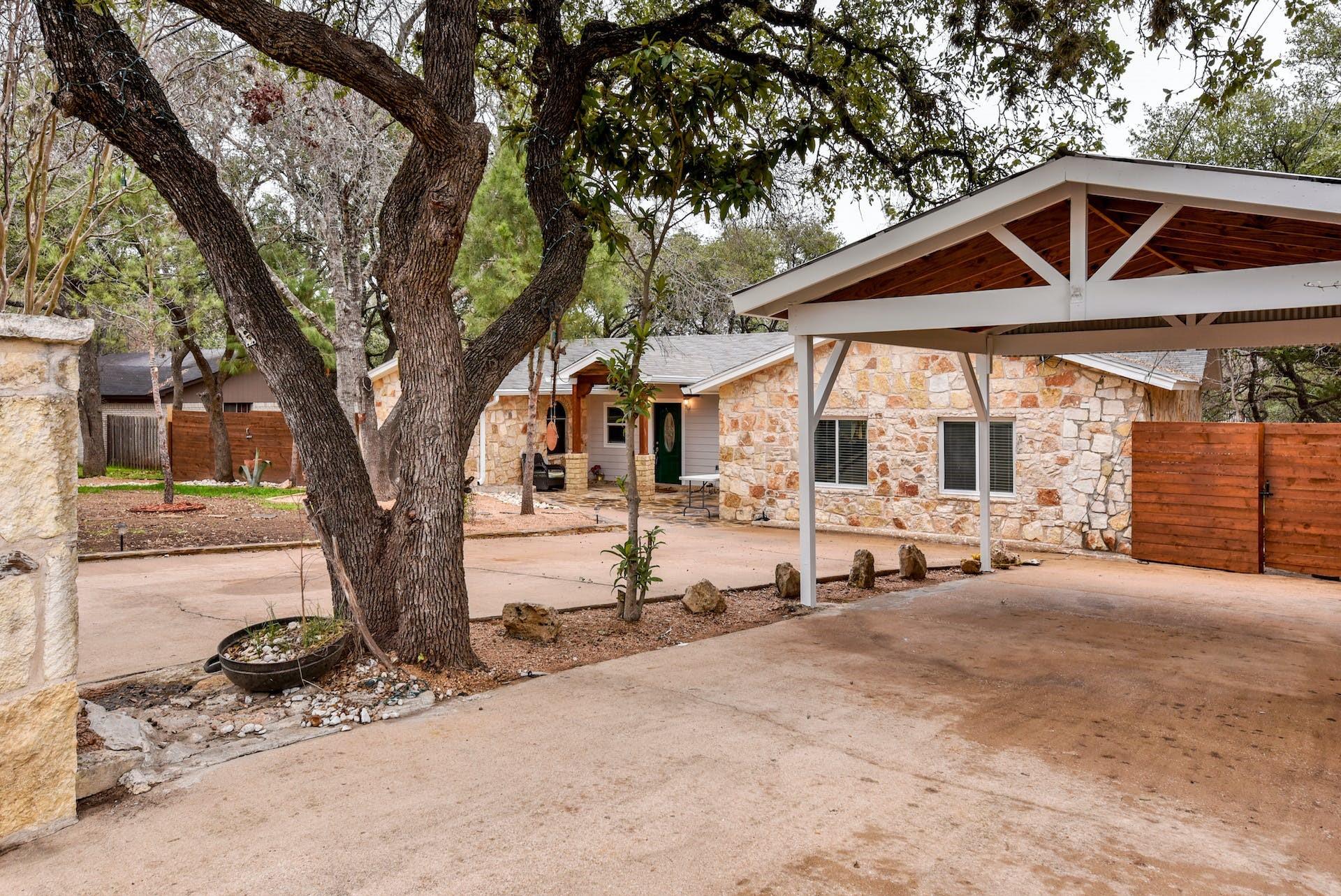 404 S Mustang Ave, Cedar Park, TX 78613