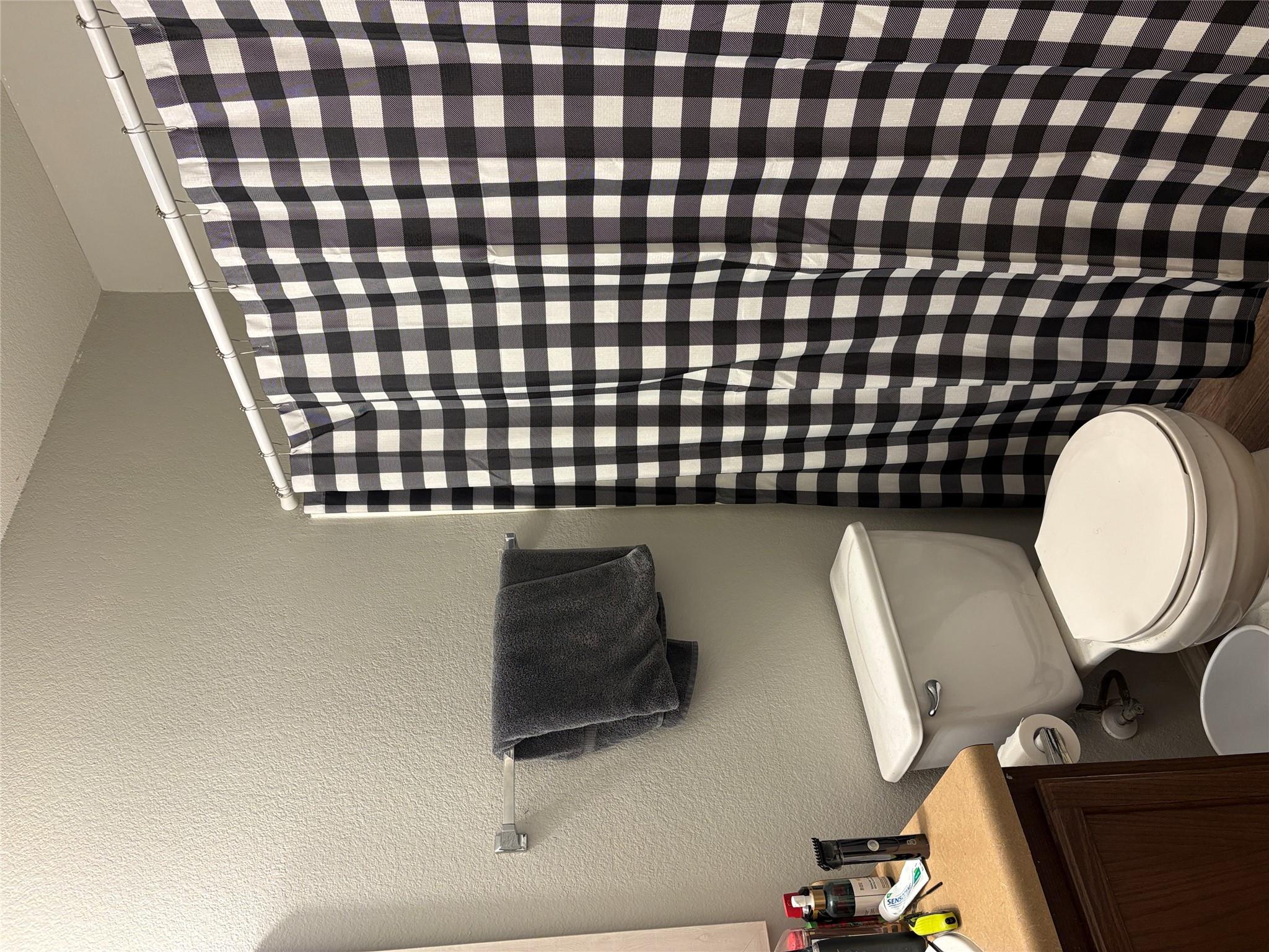 1034 W South St, Leander, TX 78641