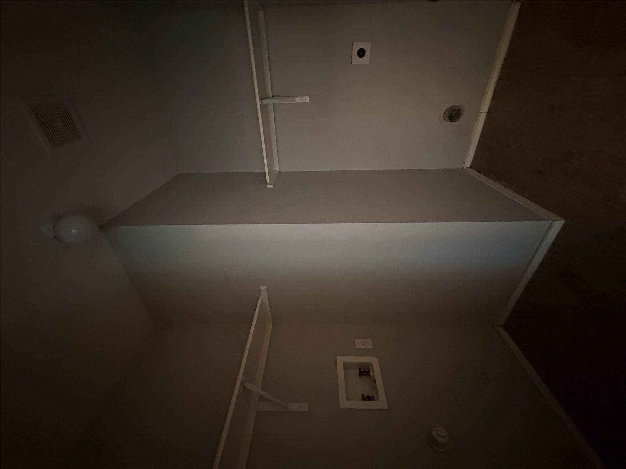 1034 W South St, Leander, TX 78641