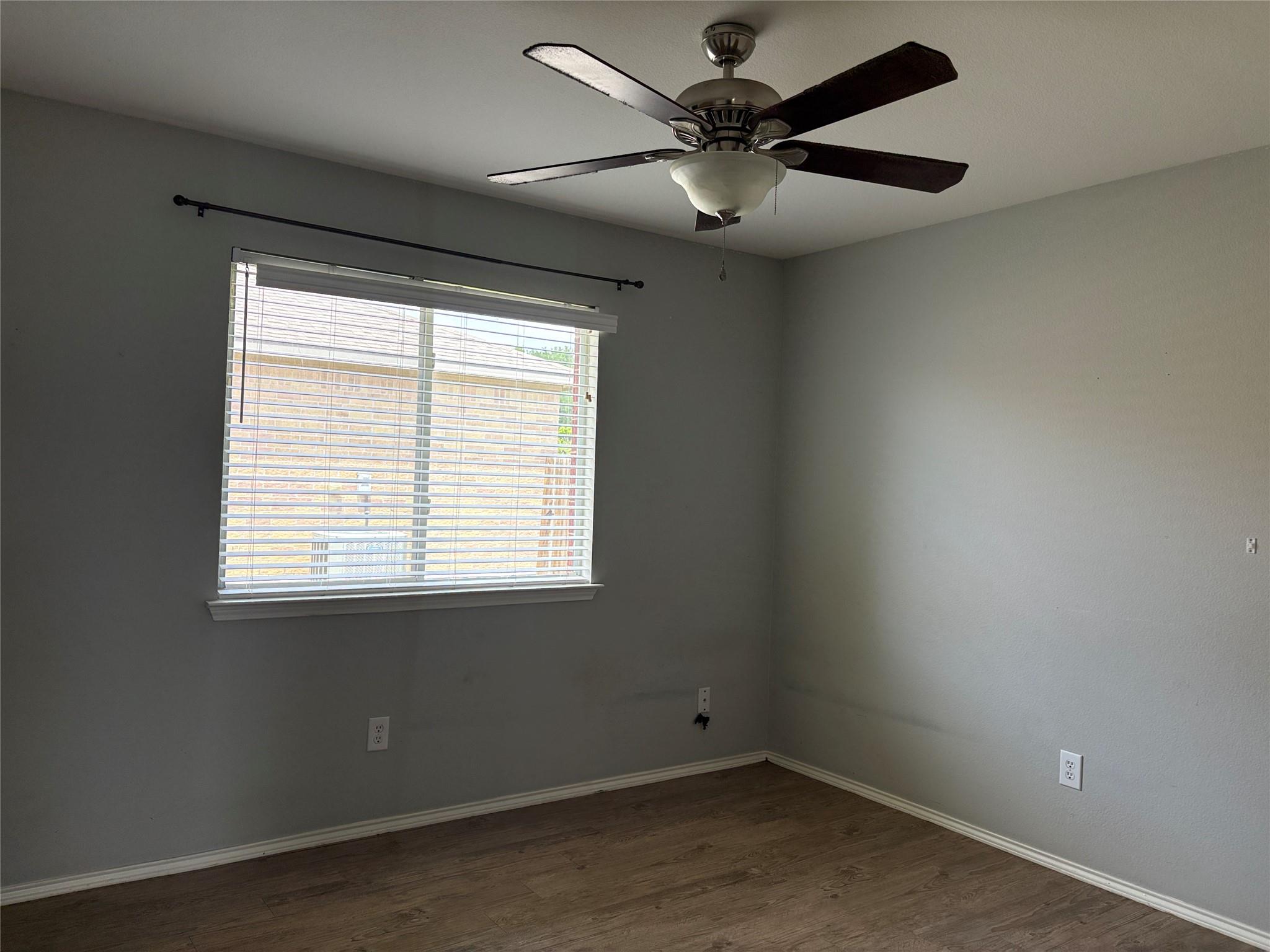 1034 W South St, Leander, TX 78641