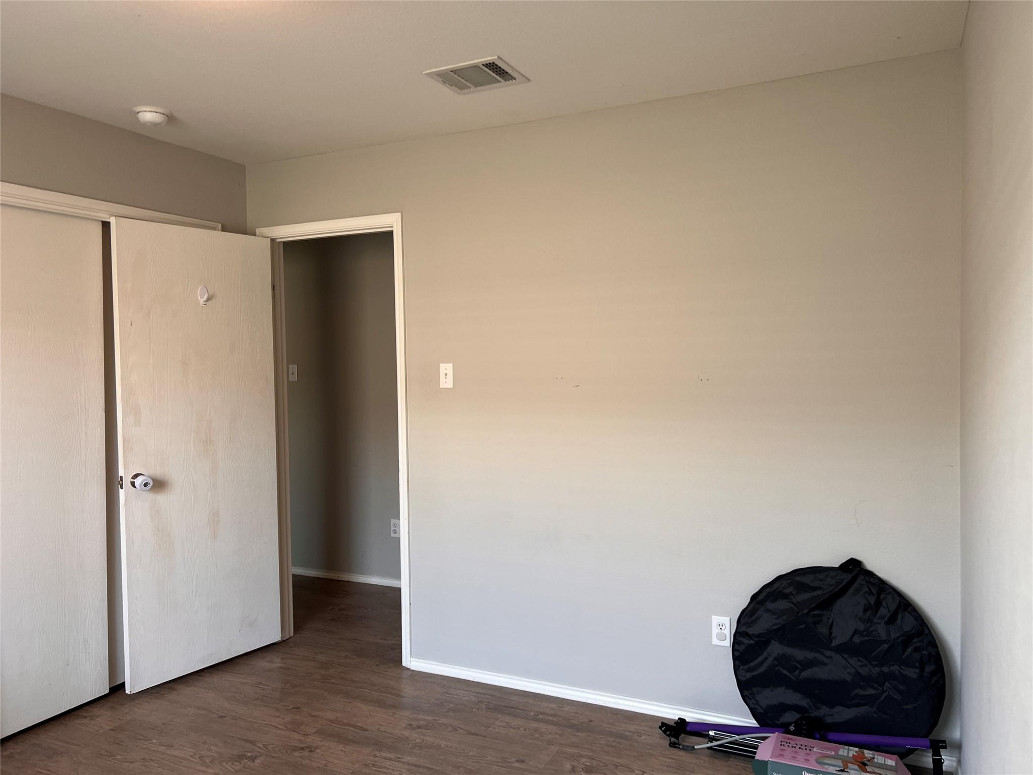 1034 W South St, Leander, TX 78641