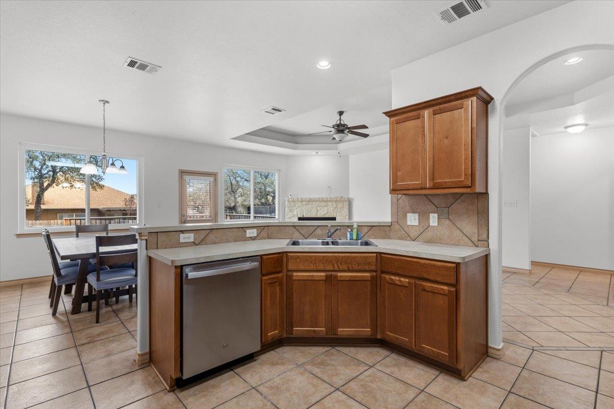 119 E Wildflower Blvd, Marble Falls, TX 78654