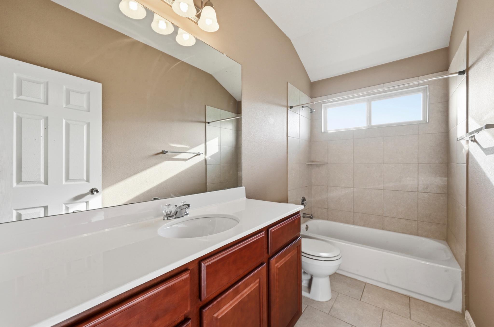 5517 Bradford Pear Ln, Austin, TX 78744