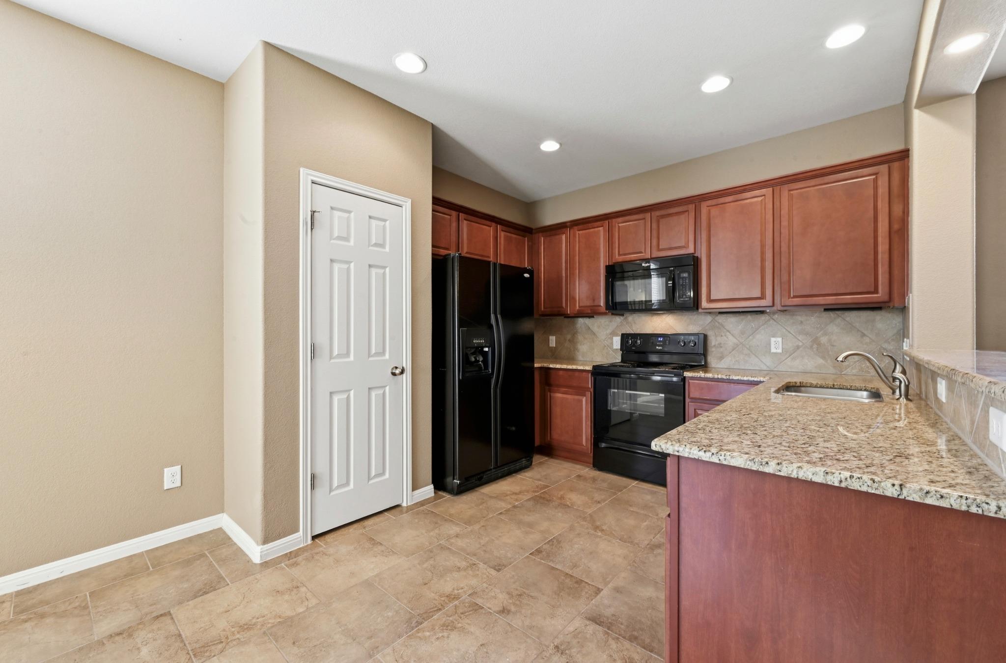 5517 Bradford Pear Ln, Austin, TX 78744