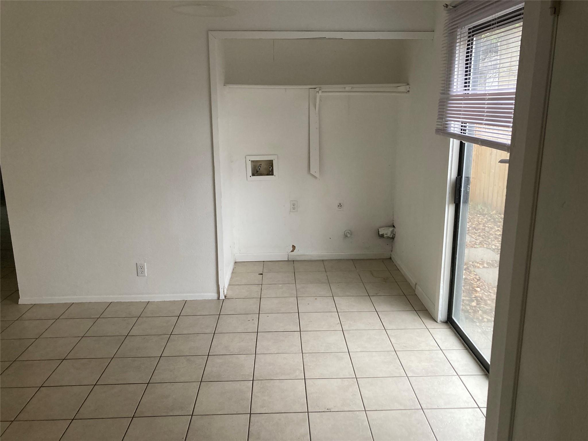 1209 Dobie Dr, Austin, TX 78753