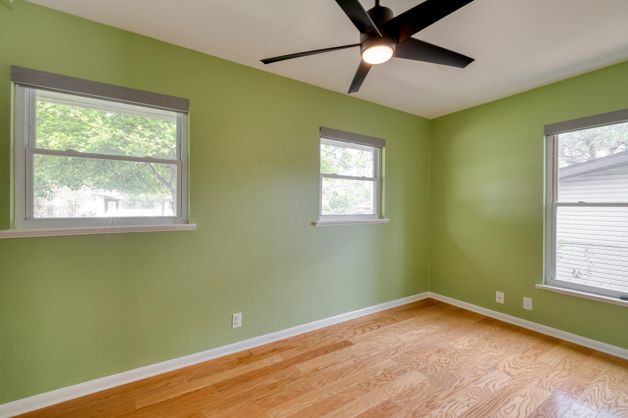 1413 Berkshire Dr, Austin, TX 78723