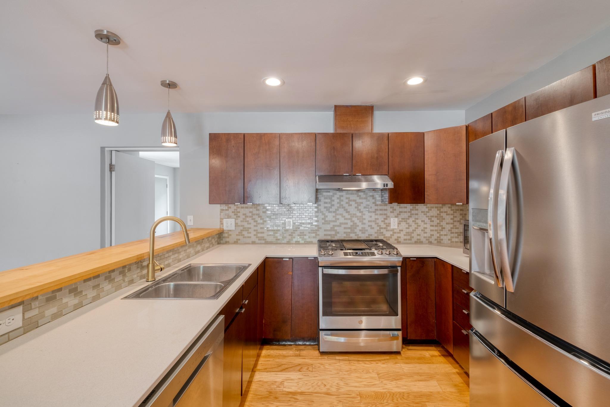 1413 Berkshire Dr, Austin, TX 78723