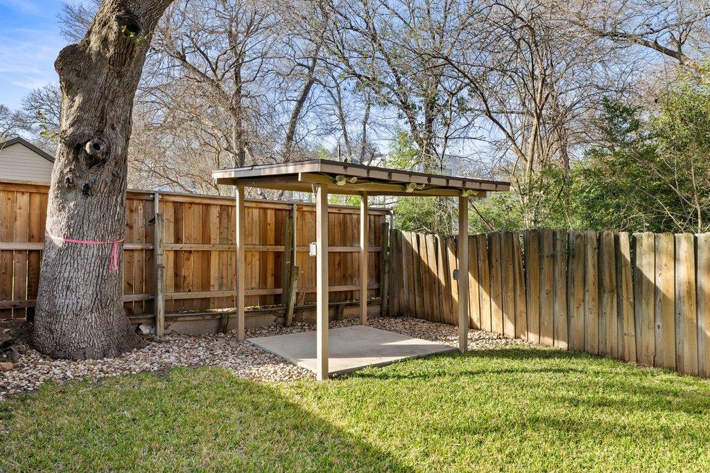 2004 Griswold Ln, Austin, TX 78703