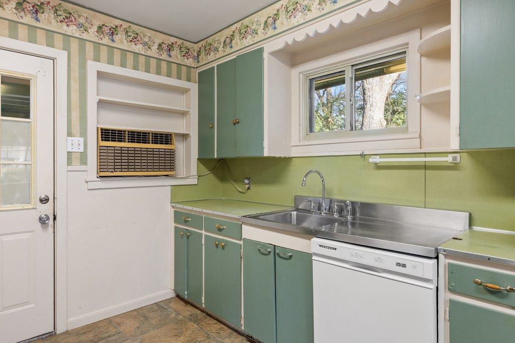 2004 Griswold Ln, Austin, TX 78703