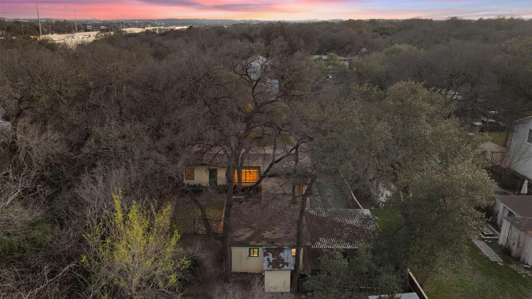 2004 Griswold Ln, Austin, TX 78703